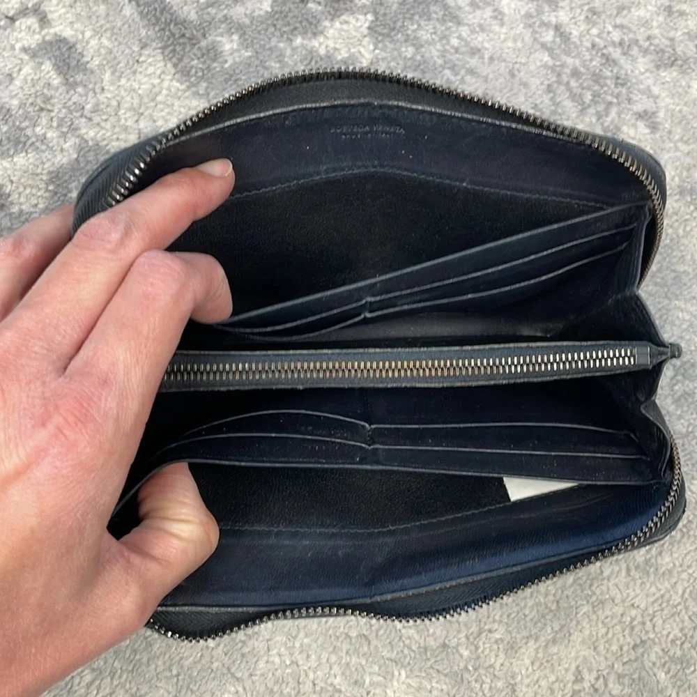 Bottega Veneta Intrecciato Piccolo Zip Around Wallet Black Woven Leather